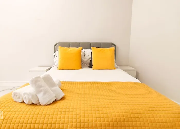 Beryl Road 1B2B Apartment In Hammersmith