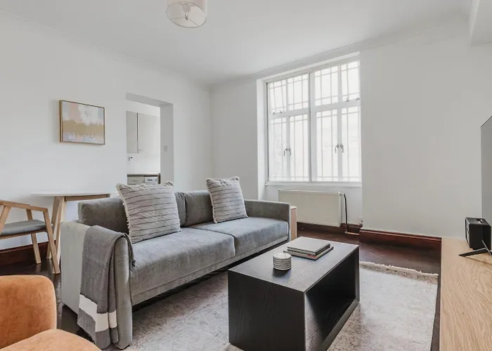 Blueground Bayswater Fully Furnished Equipped Lon-579