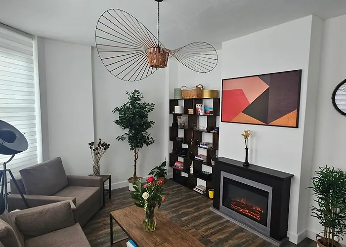 London Bridge Stunning 2 Bedroom Apartment