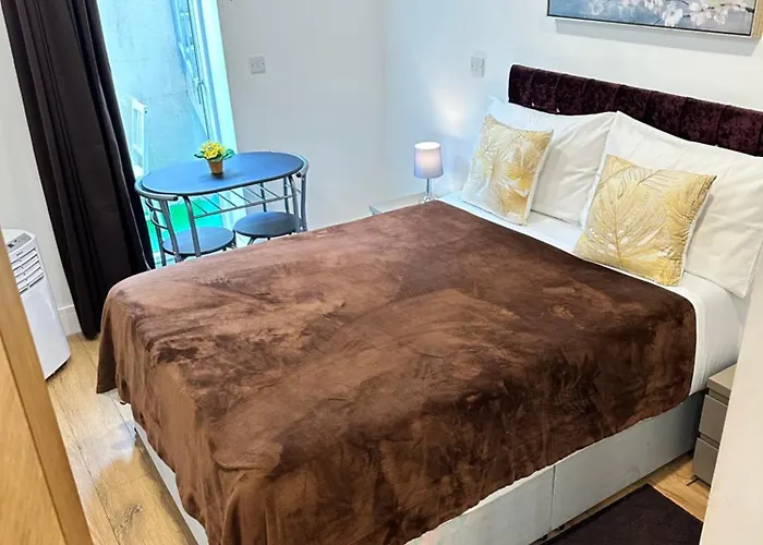 Oliver Double Room