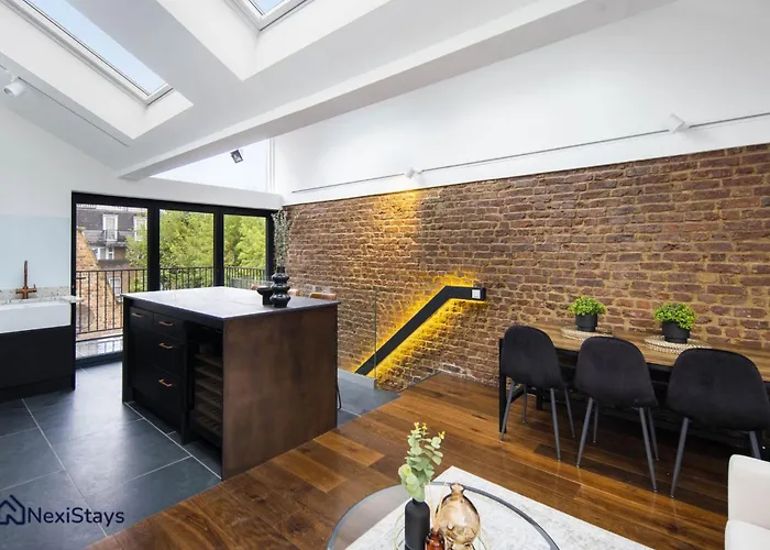 1 Min Walk To Euston Station, Modern Townhouse