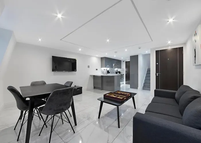 Luxury Covent Garden Duplex Top Floors 1 Bed 4Pl