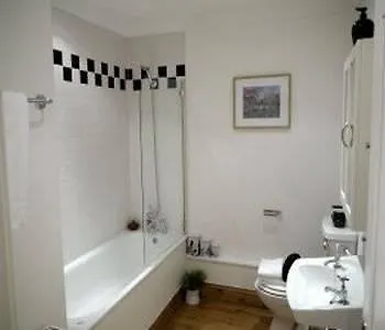 Primrose Hill Apartments
