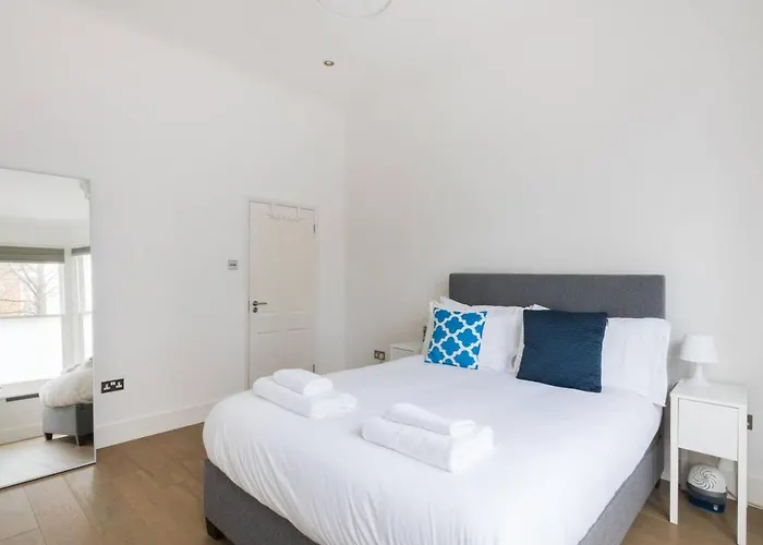 Modern, Stylish And Luxurious 1 Bed Flat