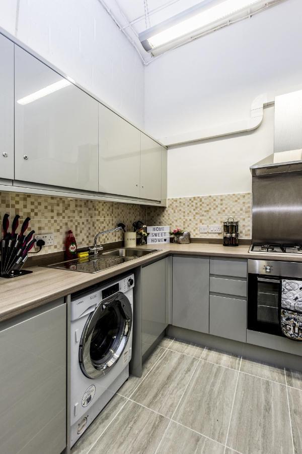 Amazing Flat With Recreational Activities For Large Families! Londen