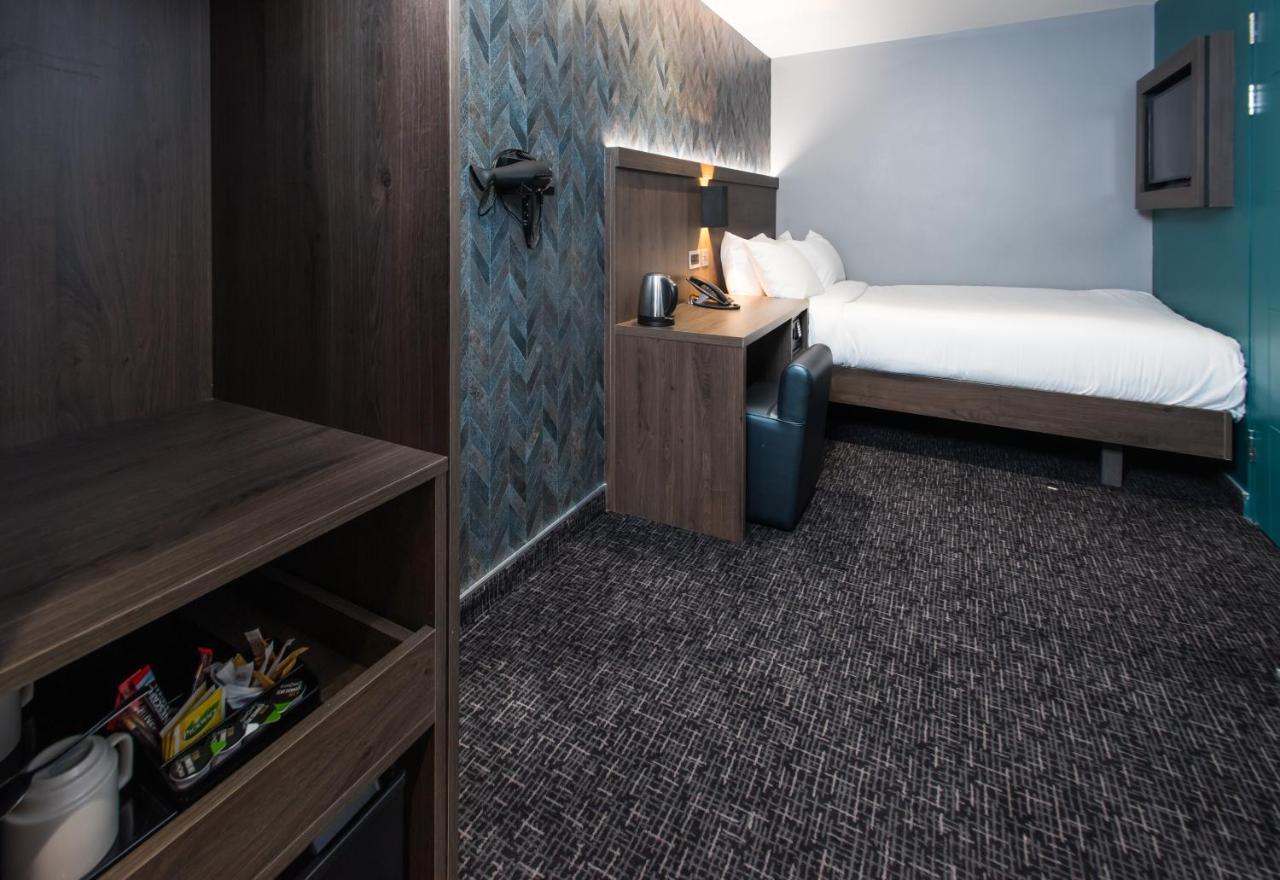 Brit Elephant Castle 3* Londen