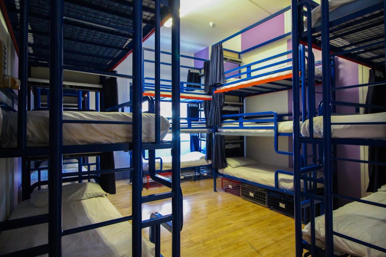 Backpackers Youth 18 - 35 Years Old Only Albergue *
