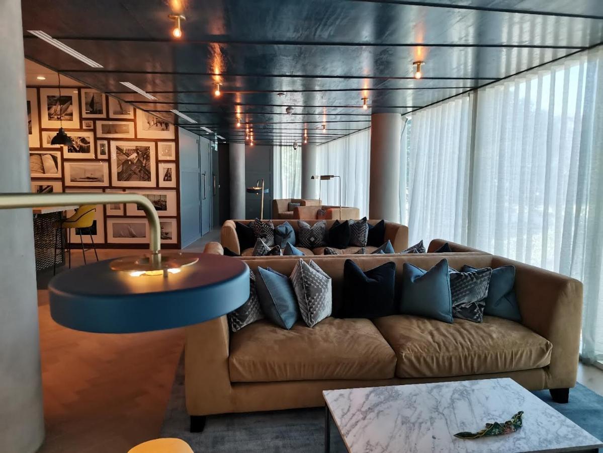 Charles Hope Canary Wharf South Quay Appartement Londen