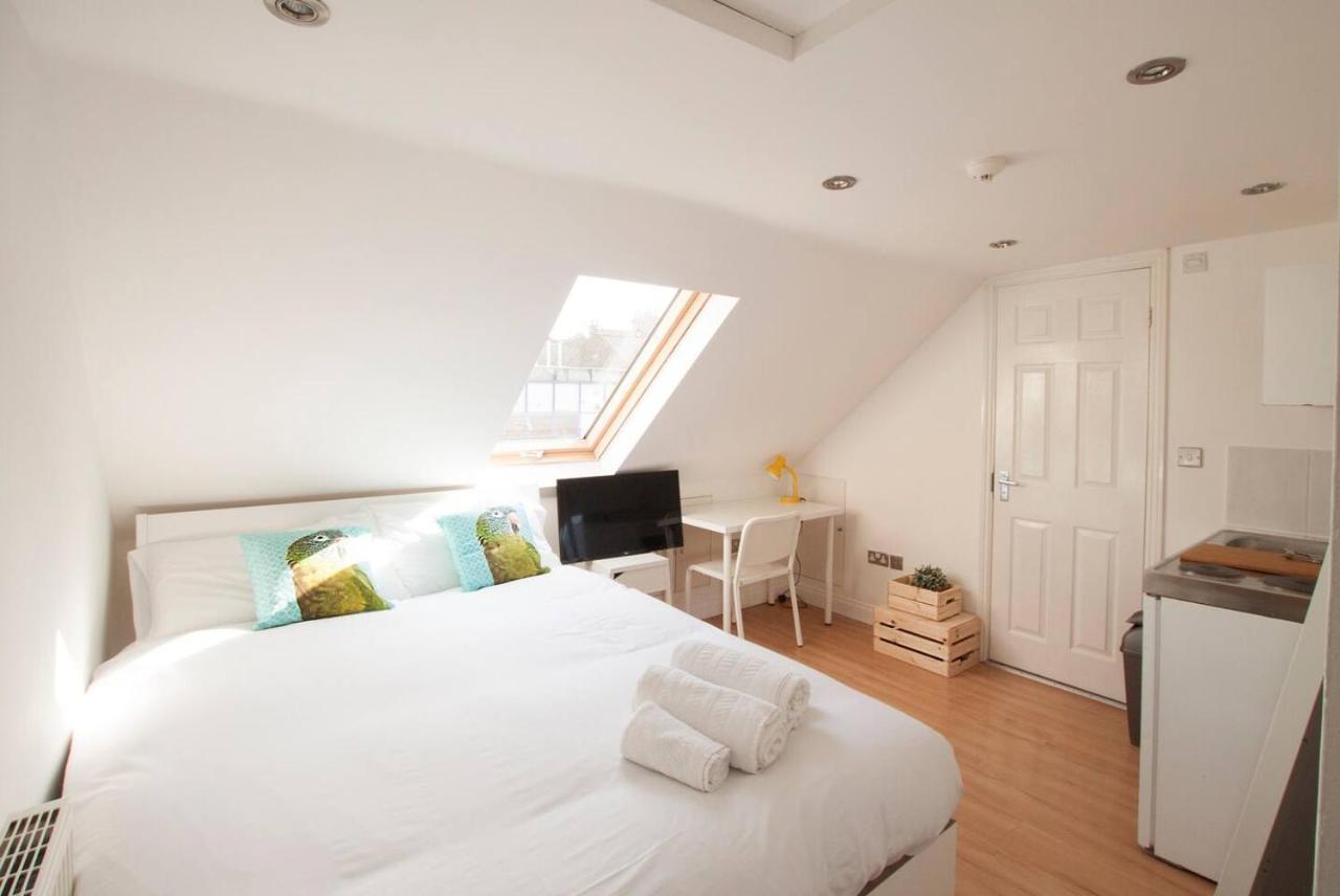 Tooting Broadway Studios & Rooms By Primecityhosts Londres
