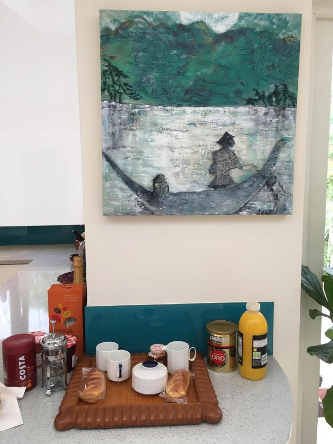 Sandra & Andrew's Couette-café *