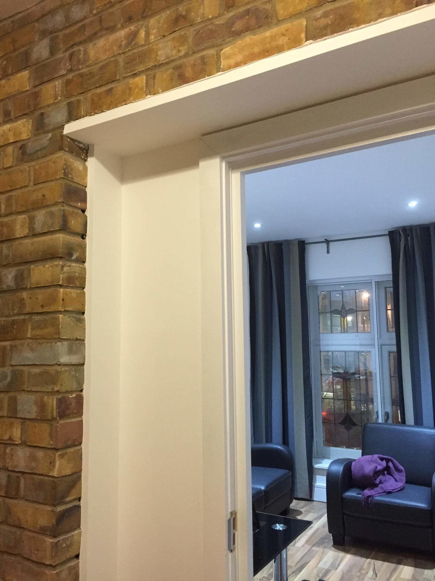 Whitechapel Gasthof 2*