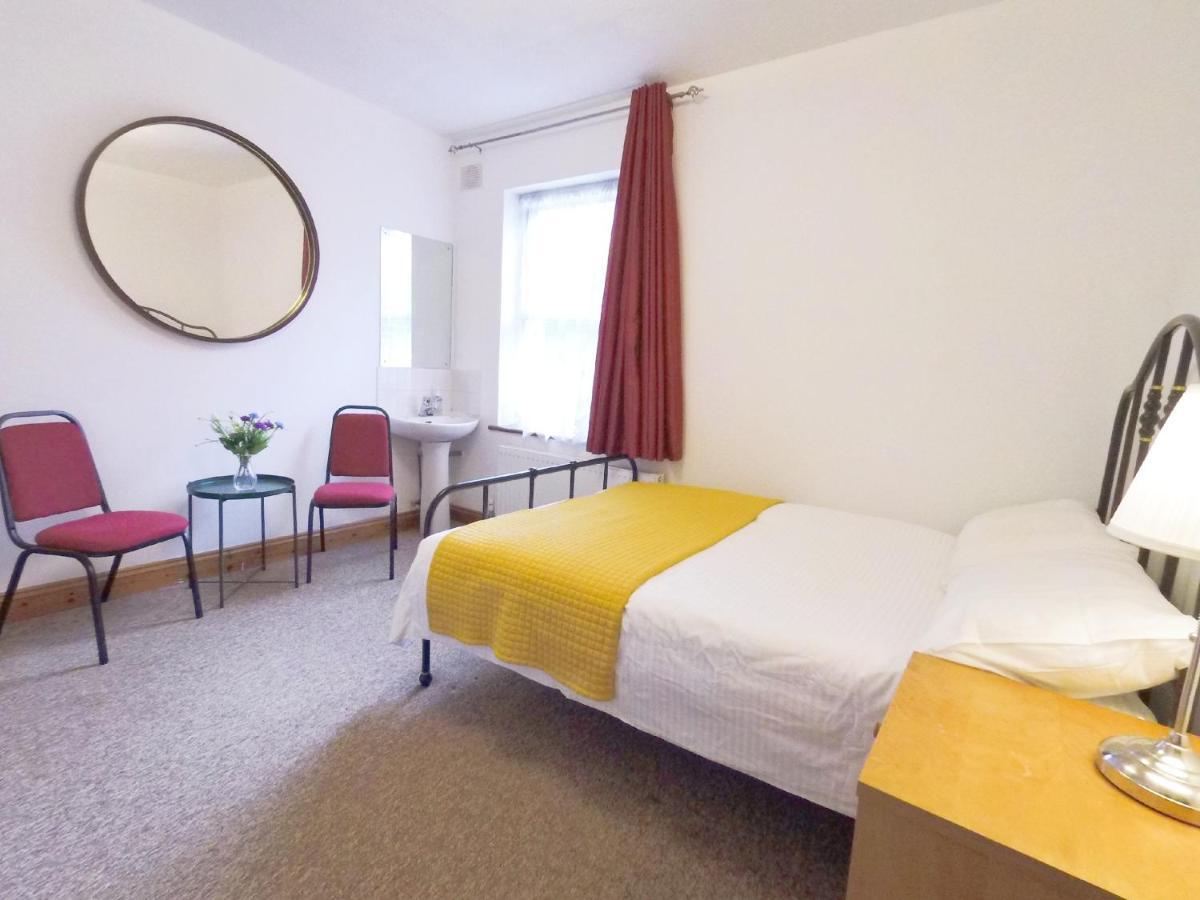 Apartment Carnation Flat A In Wembley