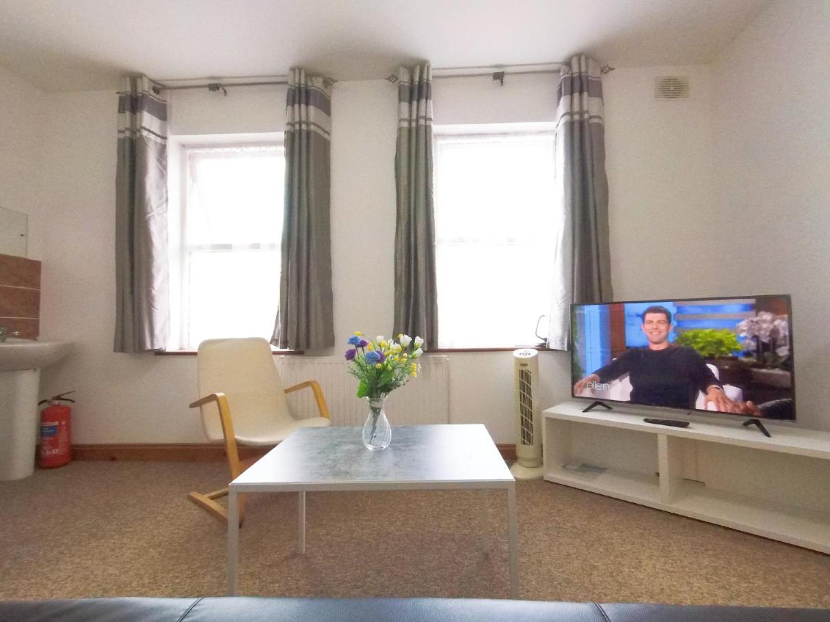 Apartment Carnation Flat A In Wembley London
