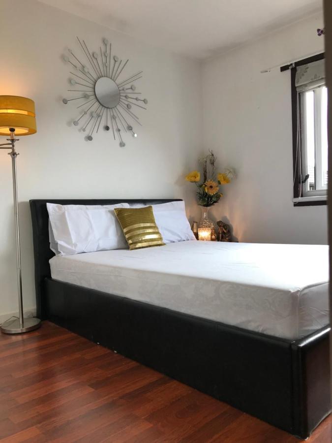 Spacious House 15min To Canary Wharf/o2/excel/central Сasa de vacaciones