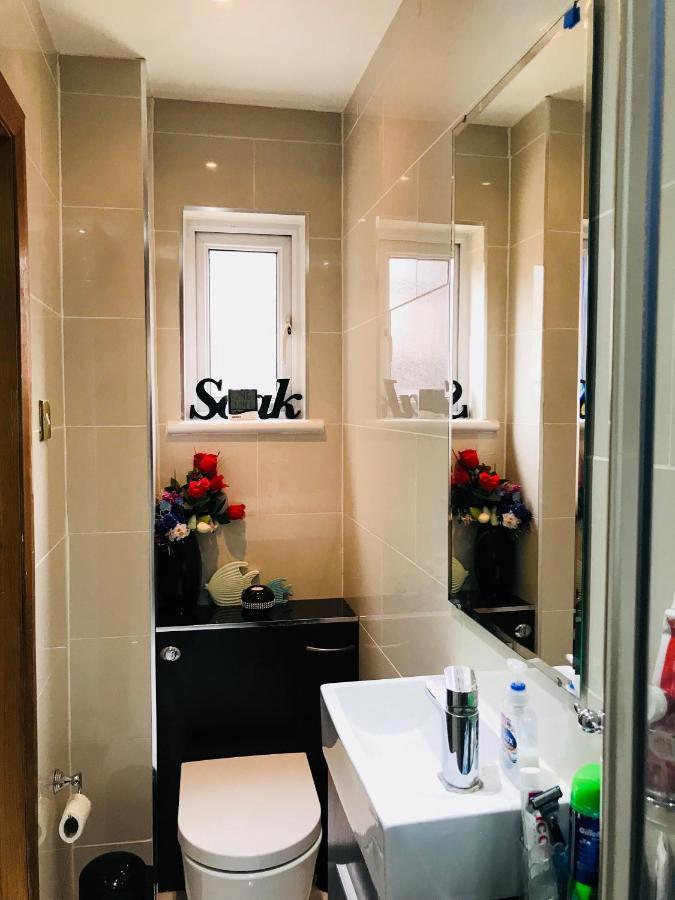 Spacious House 15min To Canary Wharf/o2/excel/central *