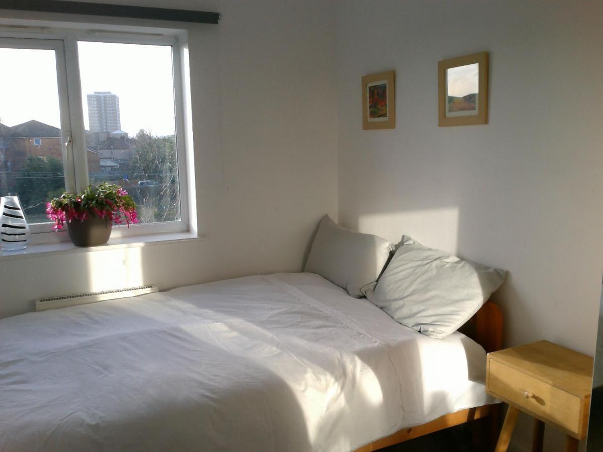 Two Bedroom Luxury Londres