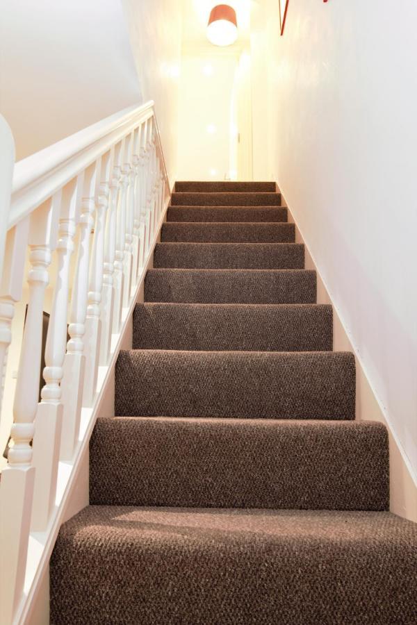 Stylish 2 Bedroom In The Heart Of Greenwich Apartamento