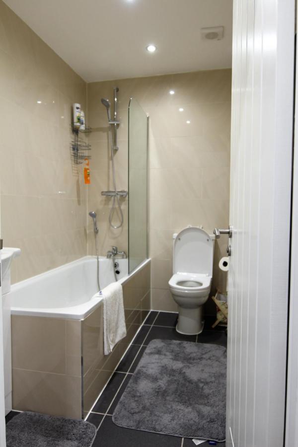 Modern 2 Bedroom In The Heart Of Greenwich Apartamento Londres