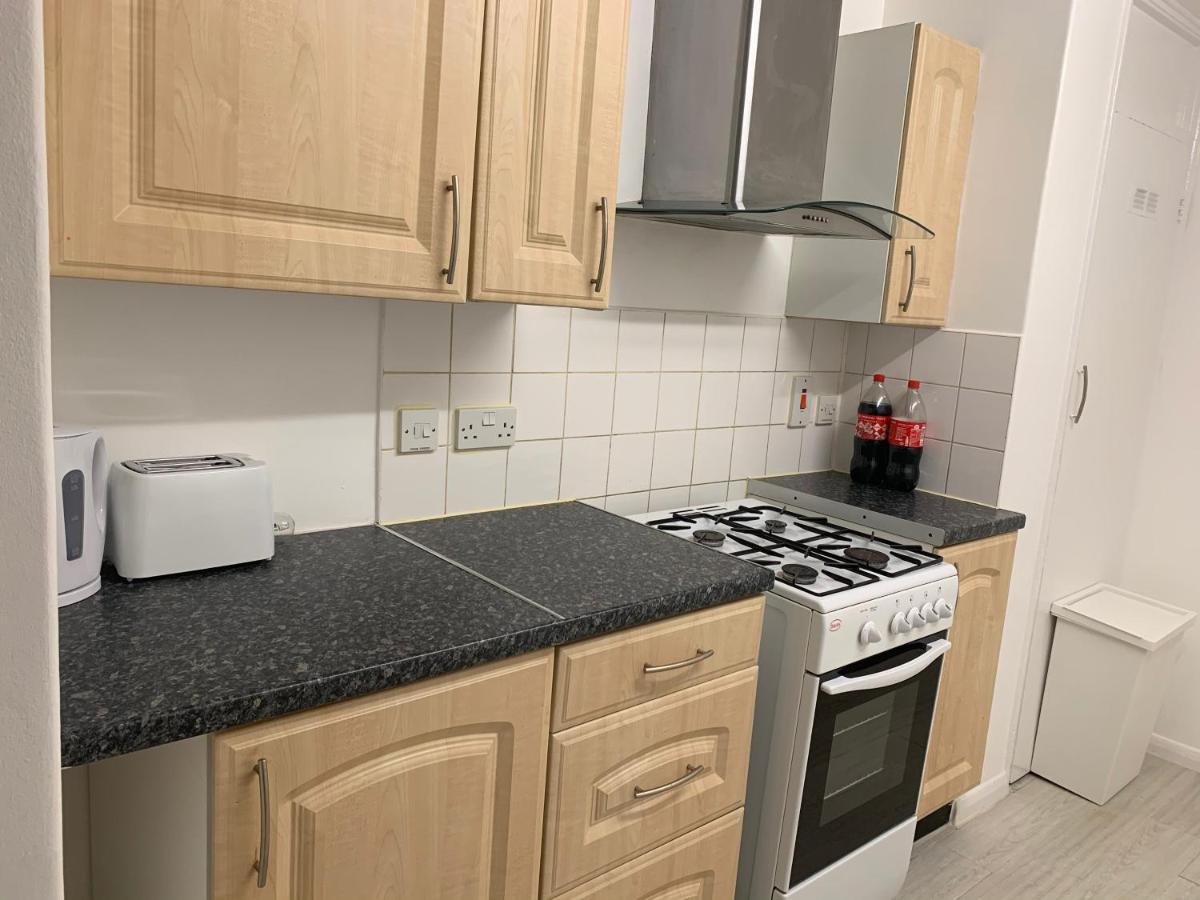 Stratford 3 Bedrooms House, Separate Reception, Close To Abba, Westfield, Olympic Stadium