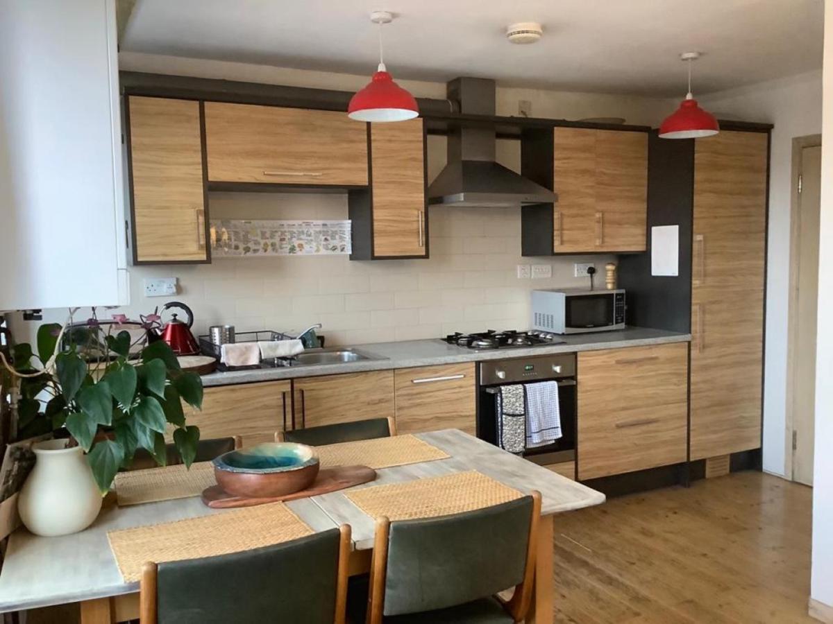 Beautiful With Terrace Near Kentish Town *