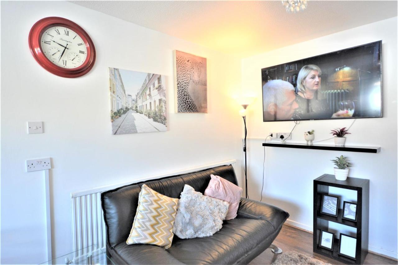 2 Bedroom Near Excel Exhibition Centre London