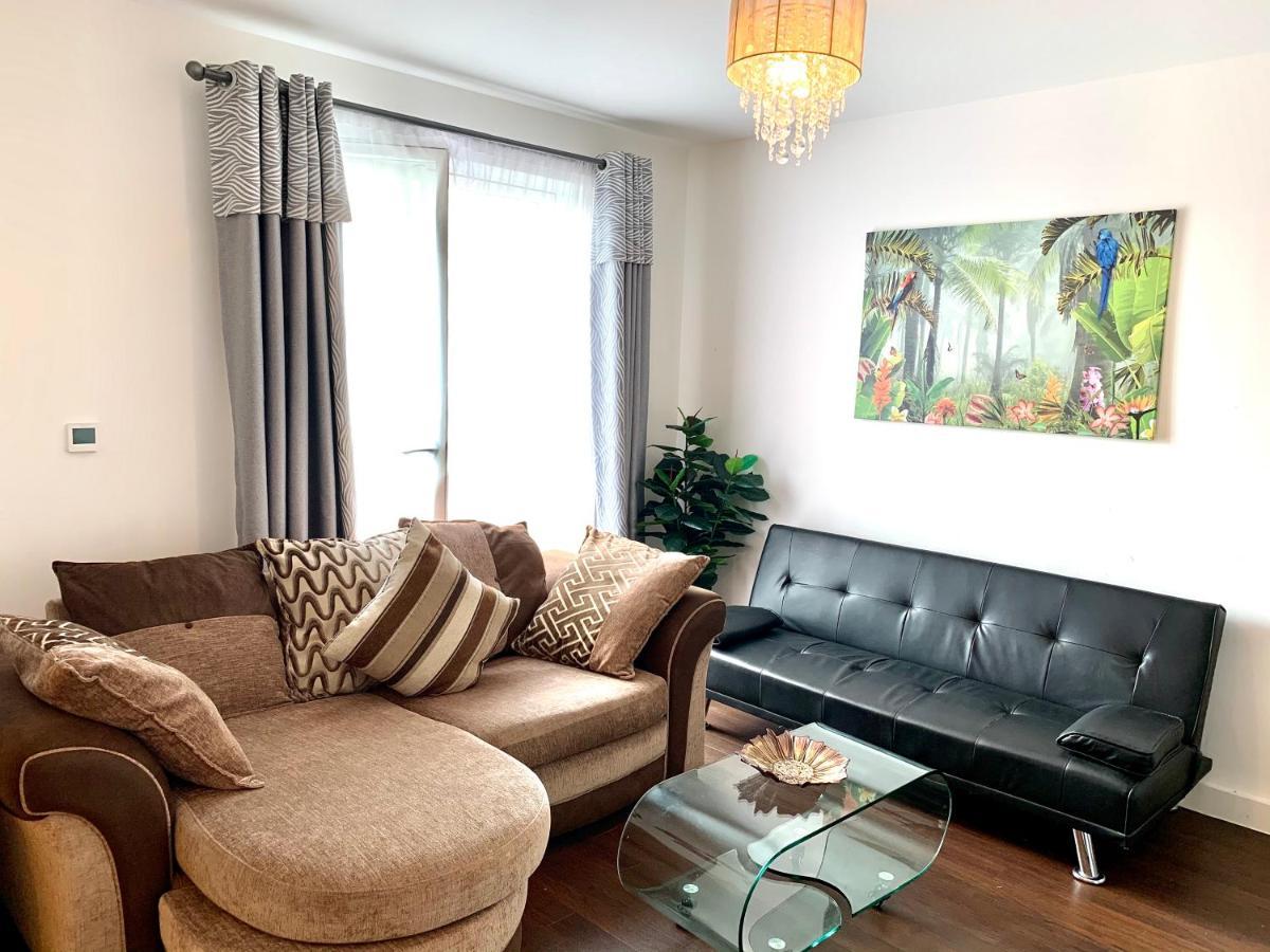 2-bedrooms Apartment, Lounge, Balcony Apartamento