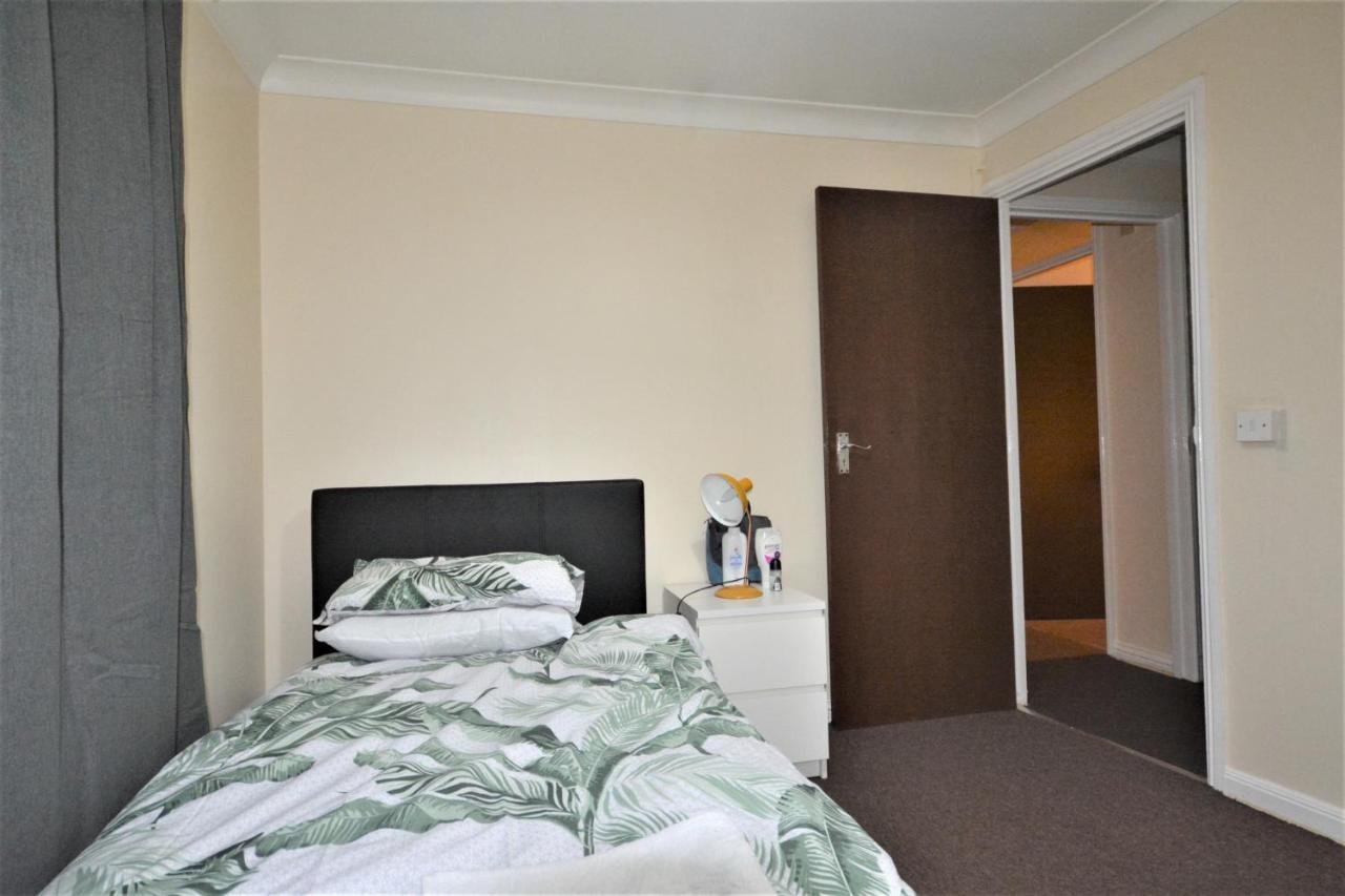 Zone 2 Lovely 4 Bedroom