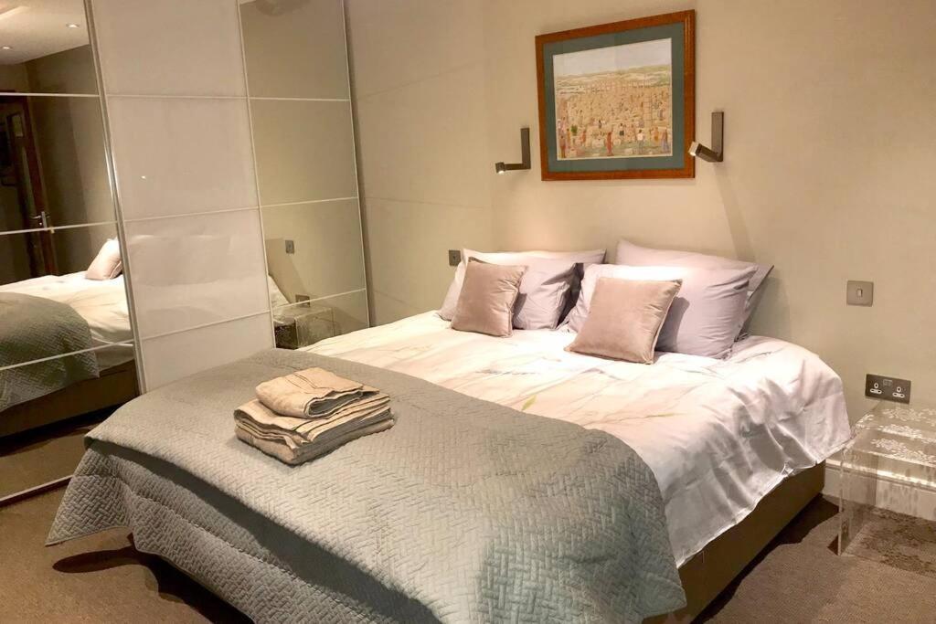 Stylish Large Cool 3 Bed 3 Bath Marylebone +ac Apartamento Londres