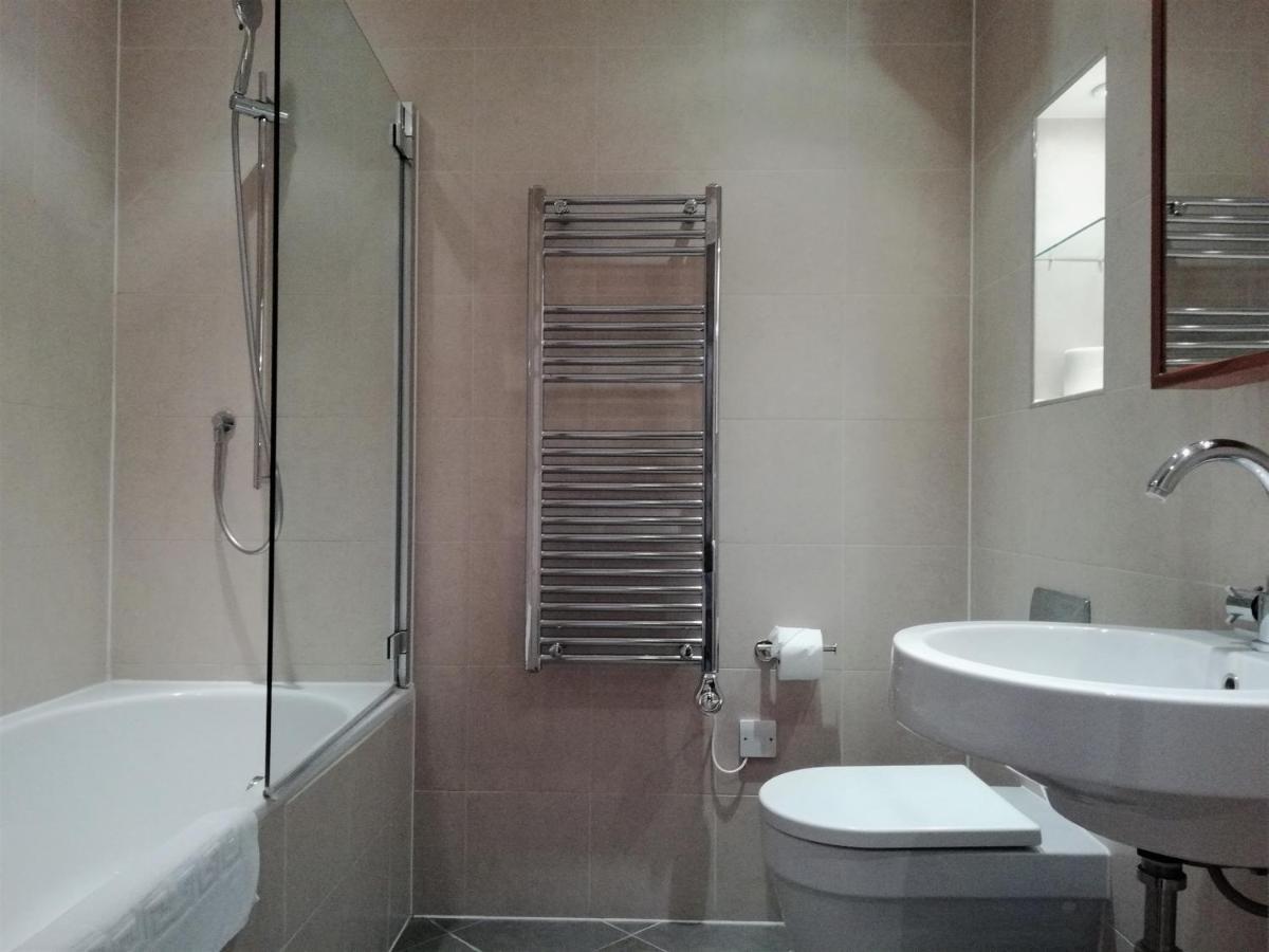 Barbican Serviced *