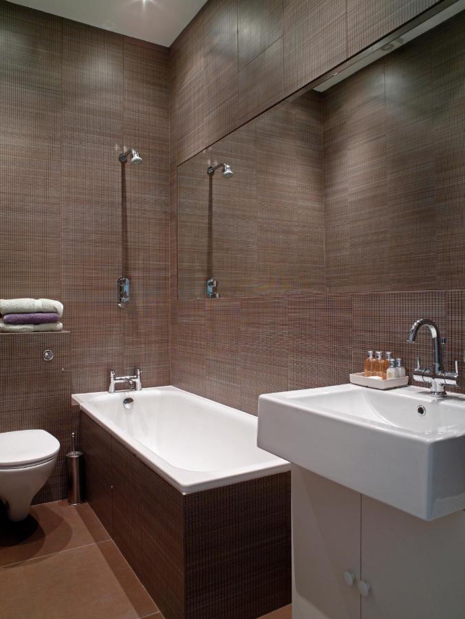 Hébergement de vacances Stunning 5 Bed House With Private Garden *
