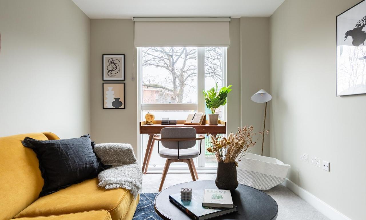 The Hoxton Docks - Modern & Bright 1bdr Flat With Study & Balcony Apartamento