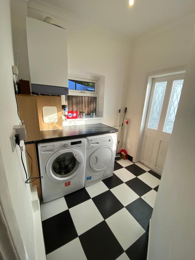 Stratford Cozy Double Homestay *