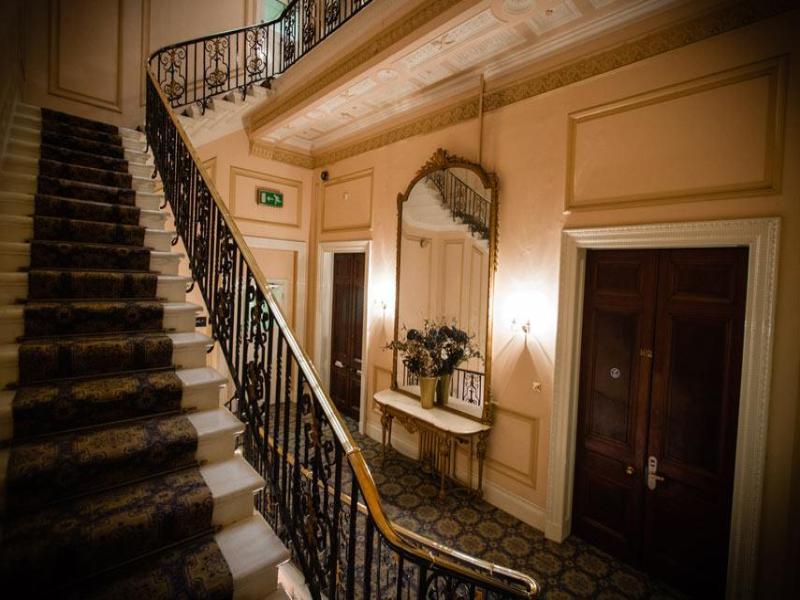 Hotel The Columbia 3*