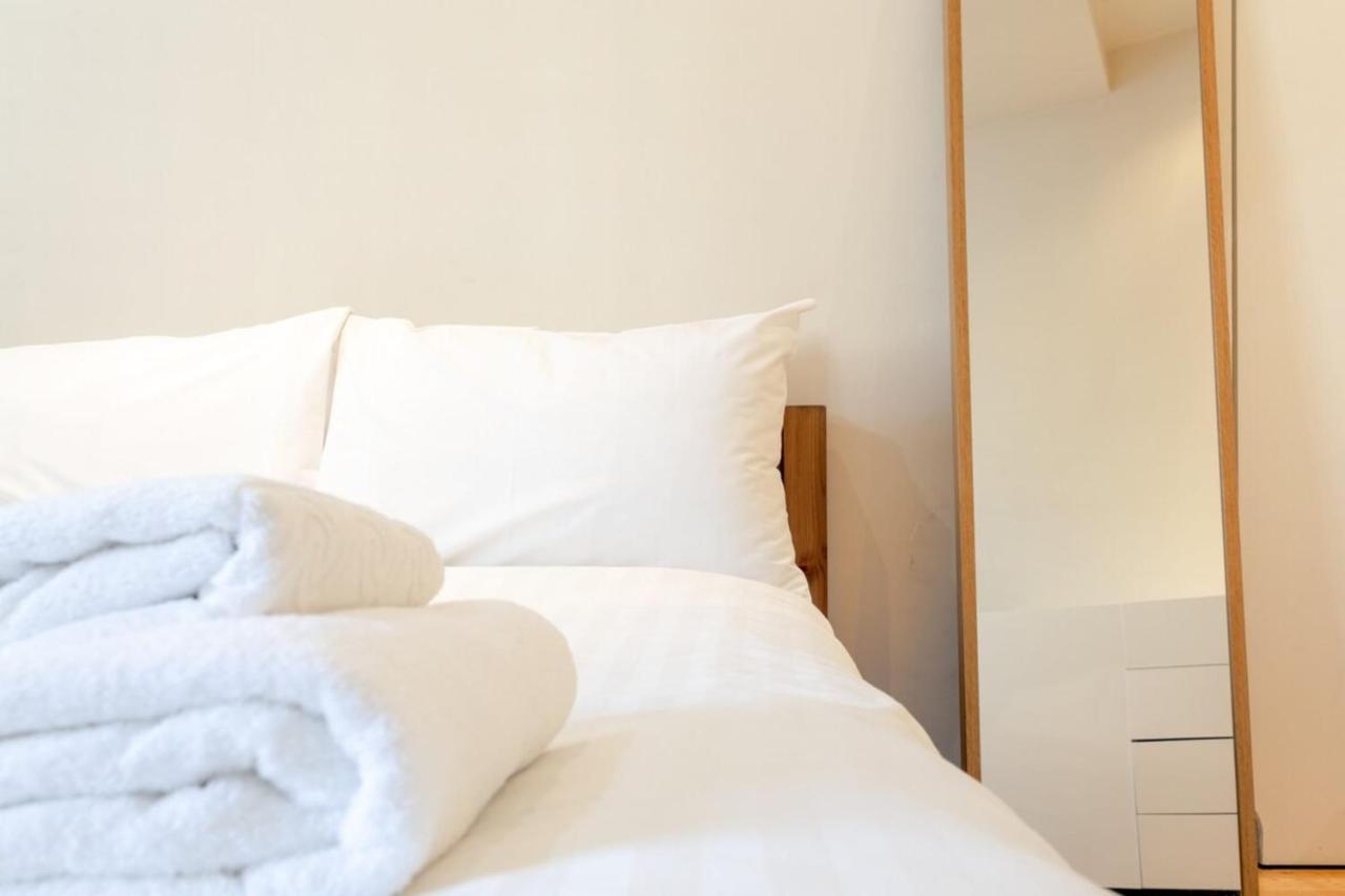 Fantastic 2 Bedroom In Apartamento *
