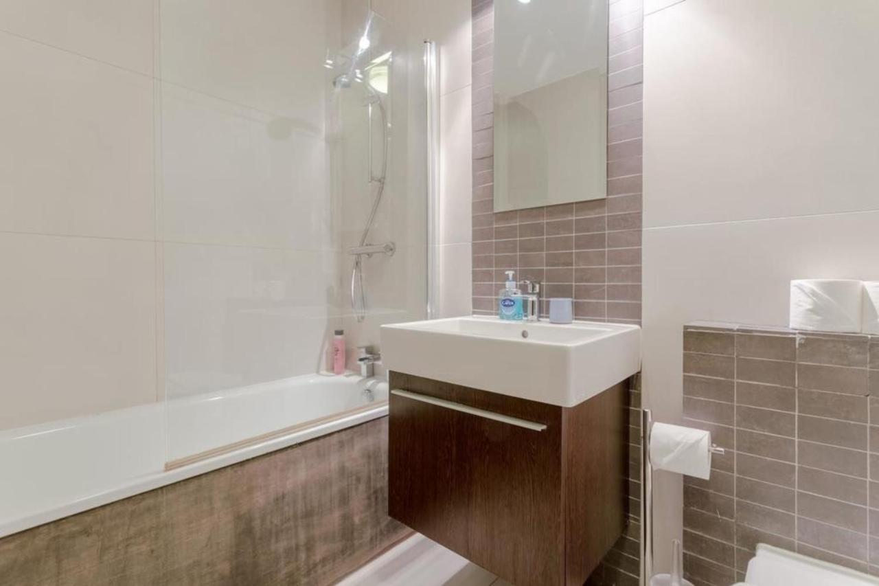 Stunning Modern In South Kensington * Londres