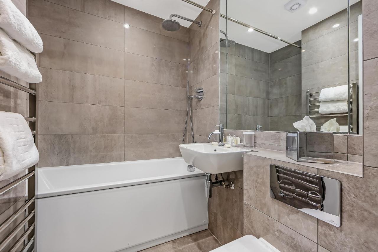 10 Curzon Street By Mansley Londres
