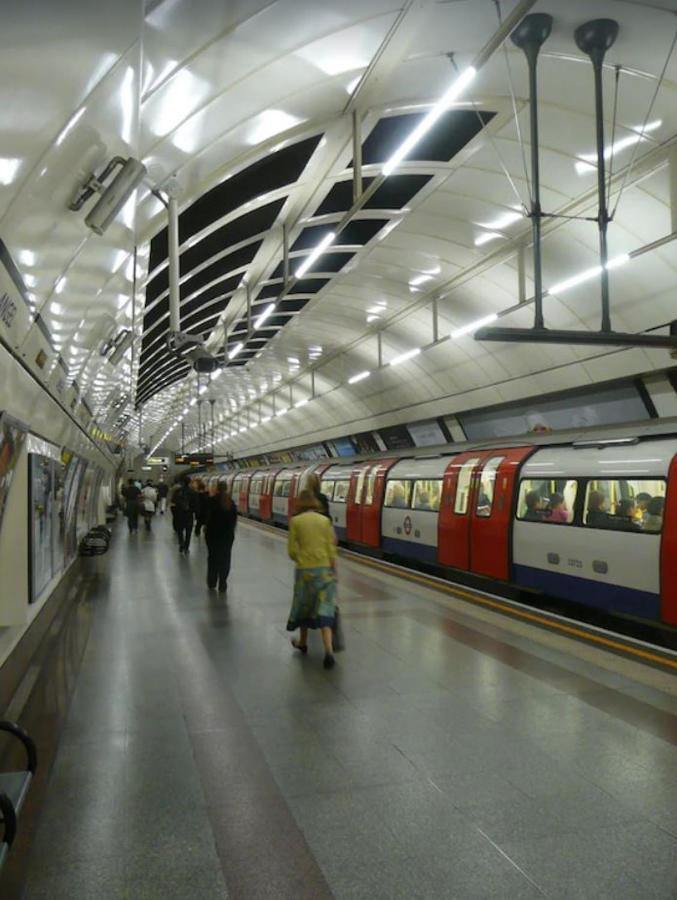Chic Apt In Trendy Islington With Cafes, Restaurants & Angel Tube Station *