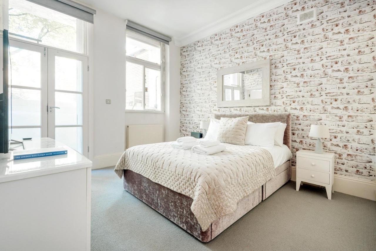 Apartment Stunning Near Earl's Court By Underthedoormat *