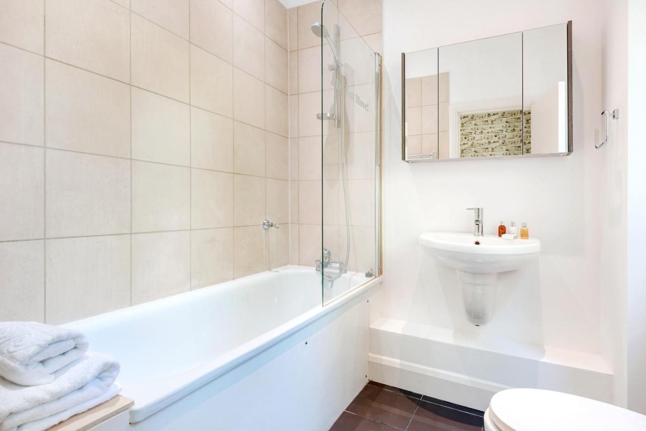 Stunning Near Earl's Court By Underthedoormat London