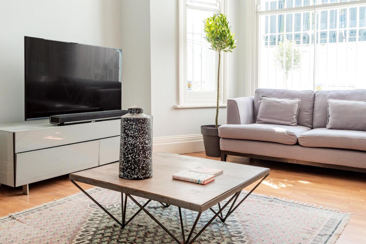Apartment Stunning Near Earl's Court By Underthedoormat