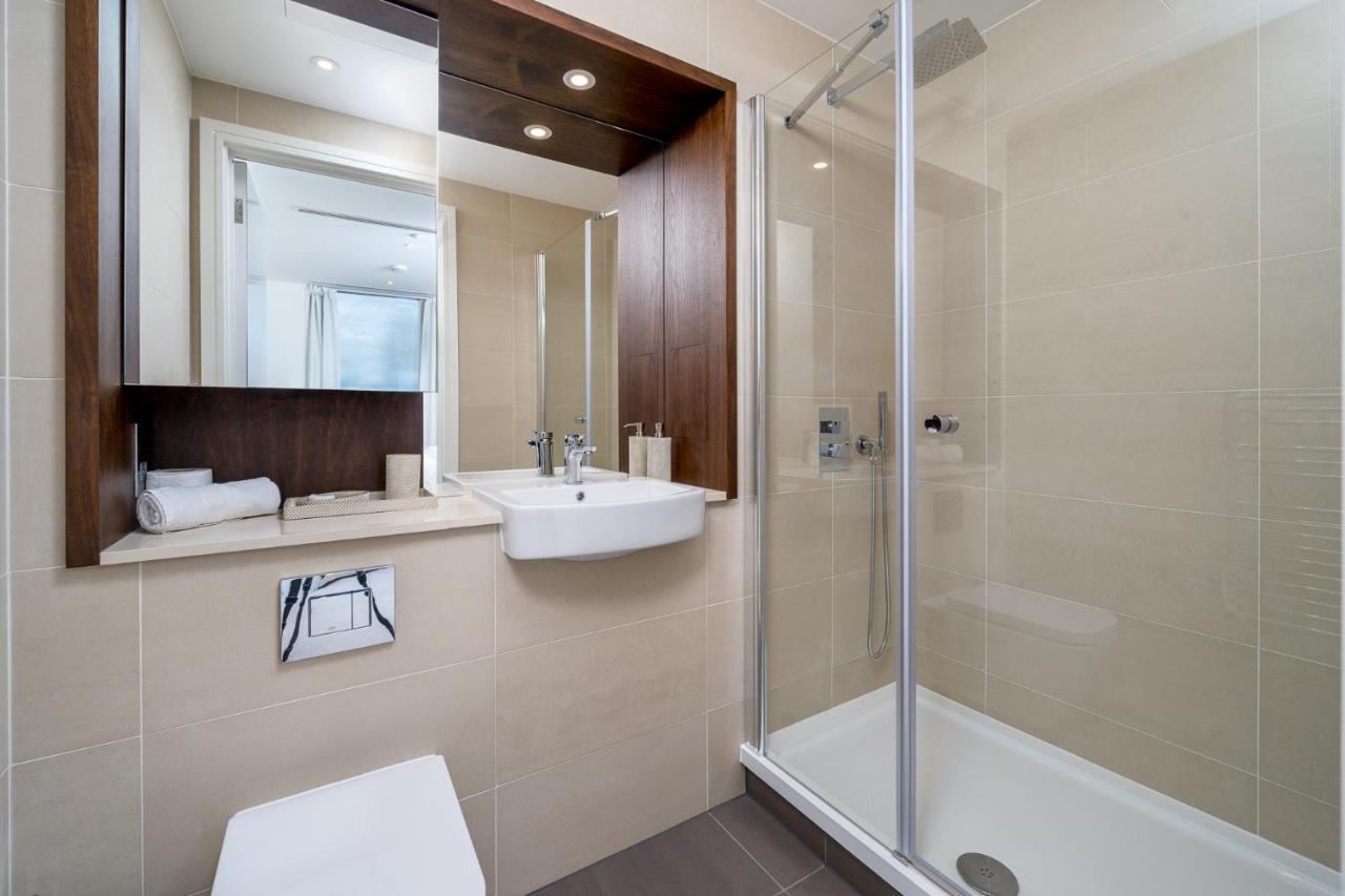 Luxurious Spacious 2bed Skyline River Views By Canary Wharf Apartamento