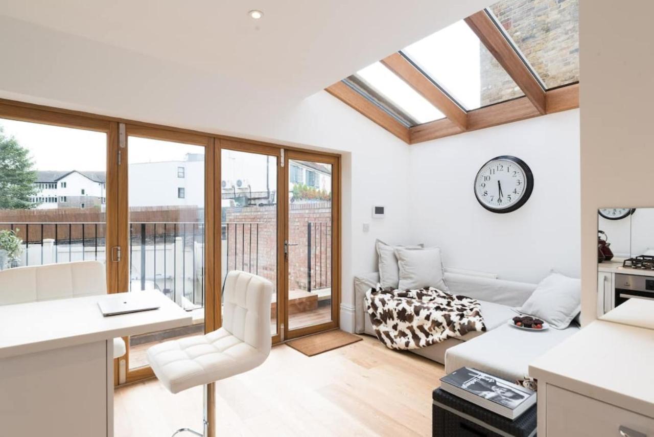 Luxury 2 Bed With Sw Facing Terrace *