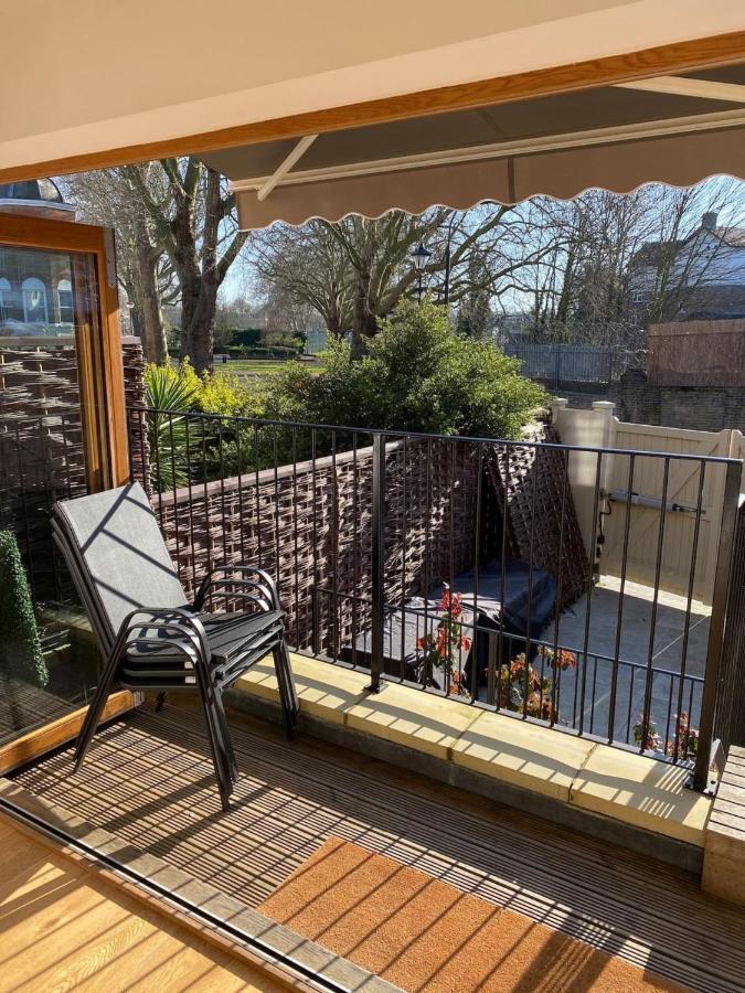 Luxury 2 Bed With Sw Facing Terrace Londres