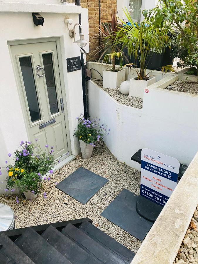 Appartement Stunning, Stylish Garden Flat In The Heart Of Wimbledon Londen