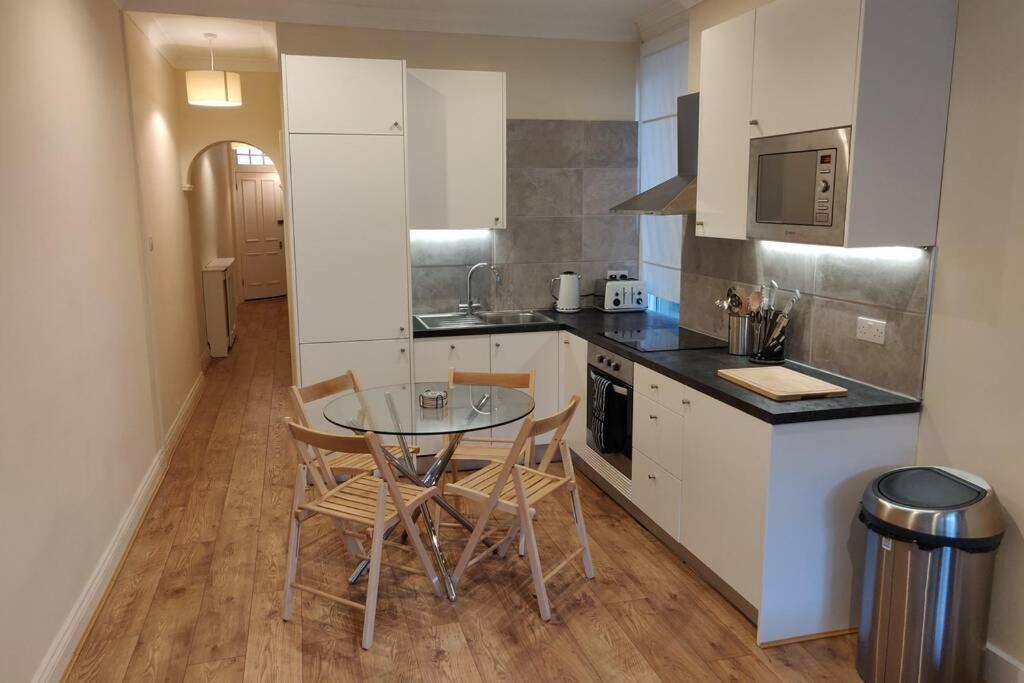 Battersea 3-bedroom With Patio Garden * Londres