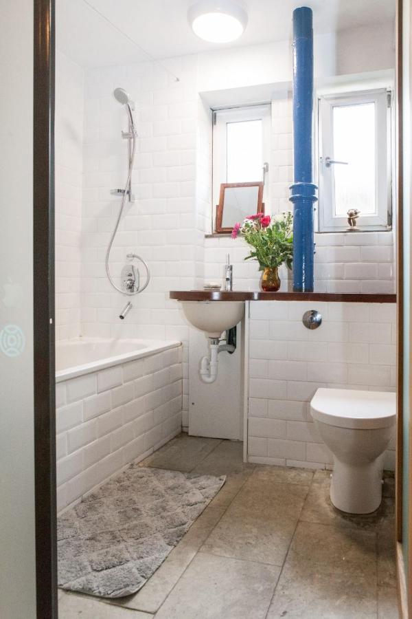 Pass The Keys Spacious Kennington Apartment, 4 Mins From Station * Londres