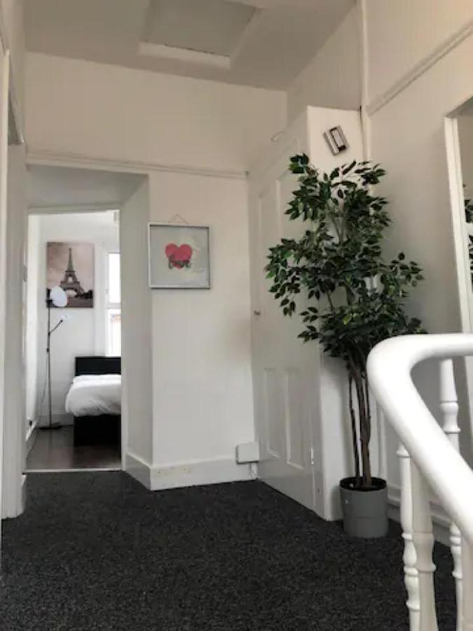 Elite 2 bedroom Flat near portobello road Market Apartamento *