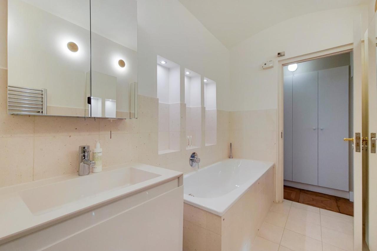 Apartamento The Heart Of South Kensington - Modern & Spacious 1bdr *