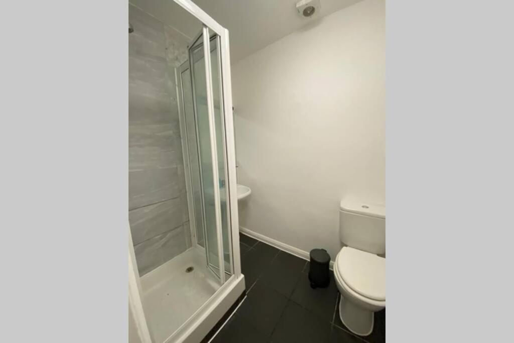 F6-comfy Ground Flr Fits 4- Near Paddington Apartamento