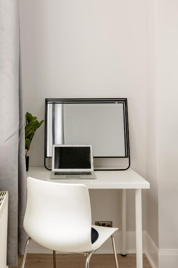 Lovely 2 Bedroom In West Hampstead, Apartamento
